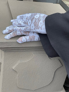 Modern lace Gloves